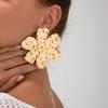 Exaggerated Knock Pattern Large Flower Pendant Collar Choker Fashion Metal Plain Ring Collarbone Necklace