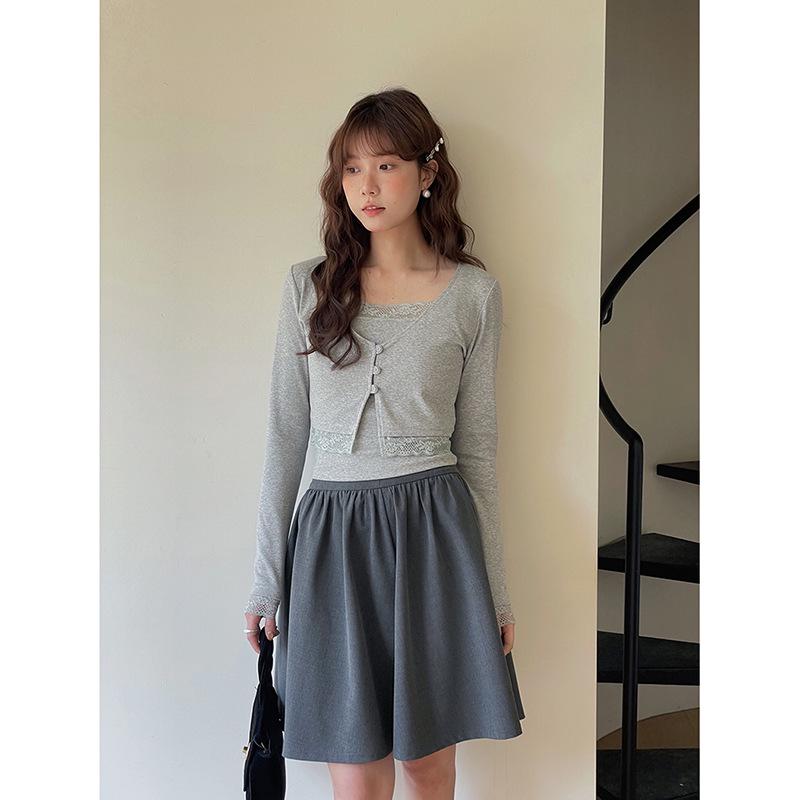 

Rose Language Season 2 Set: Ge Ming V-Neck Lace Blouse + Camisole Y2819F One Size 80-120