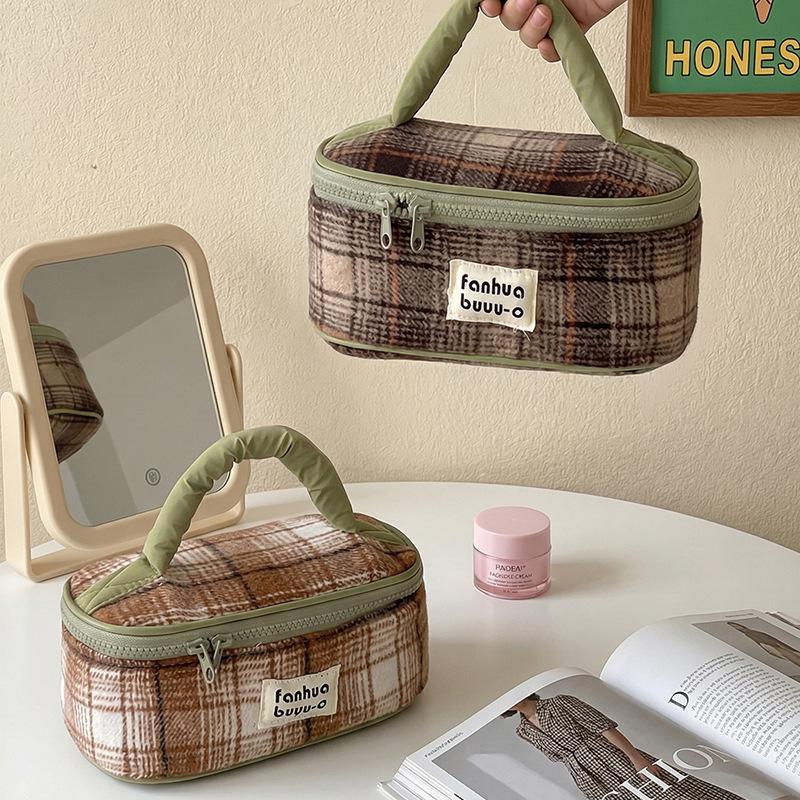2026 New Maillard Style Plaid Wool Cosmetic Bag Large Capacity Travel Storage Bag Portable Wash Bag