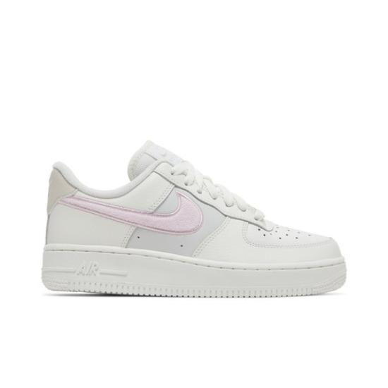 Nike Wmns Air Force 1 07 Chenille Swoosh DQ0826-100