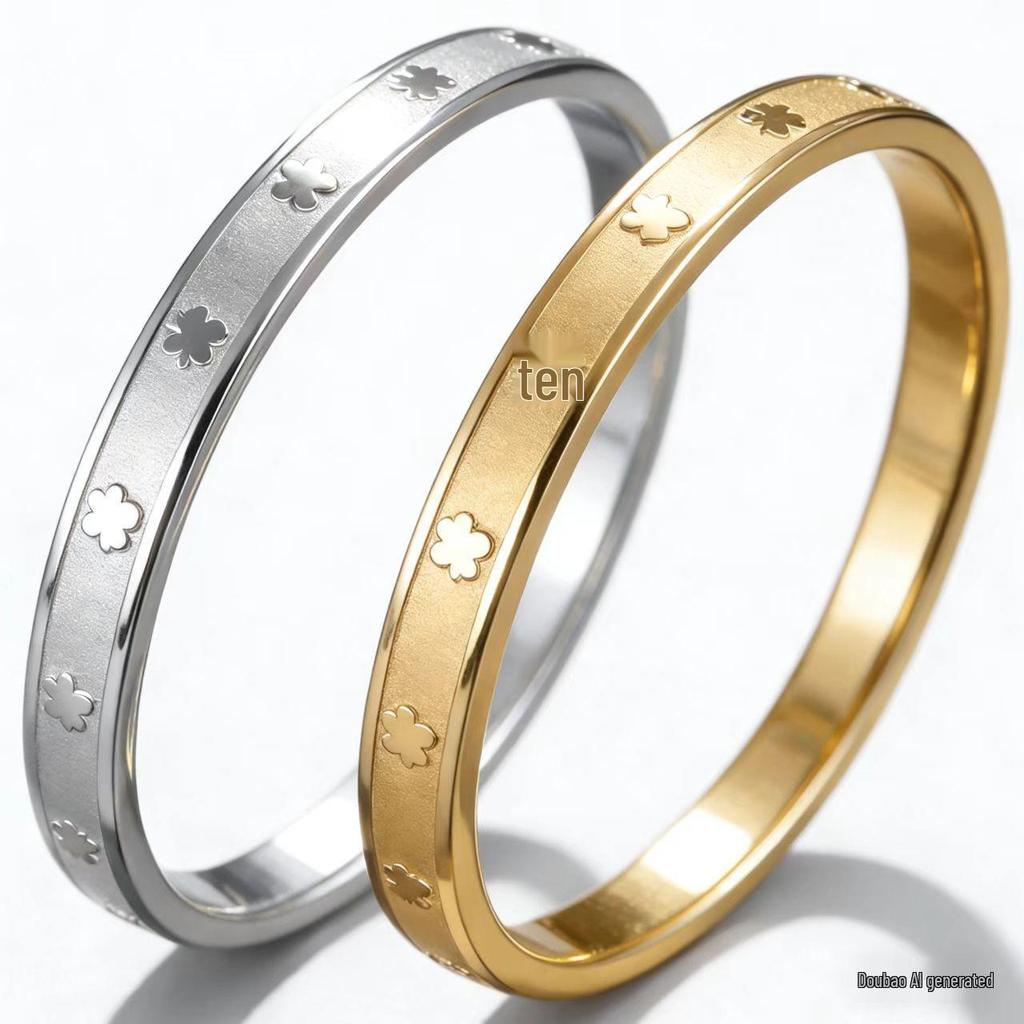 Elegant Non-Fading Gold-Plated Titanium Steel Women's Bracelet, Exquisite European and American Style