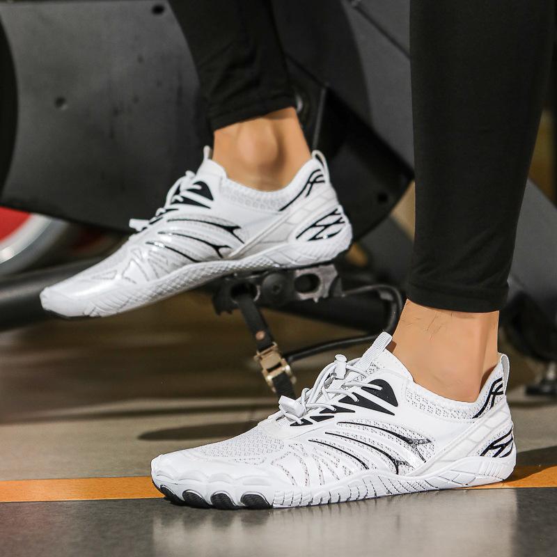 2025 new couple fitness hiking shoes outdoor creek walking shoes beach swimming shoes men's and women's fishing sand quick-drying wading shoes