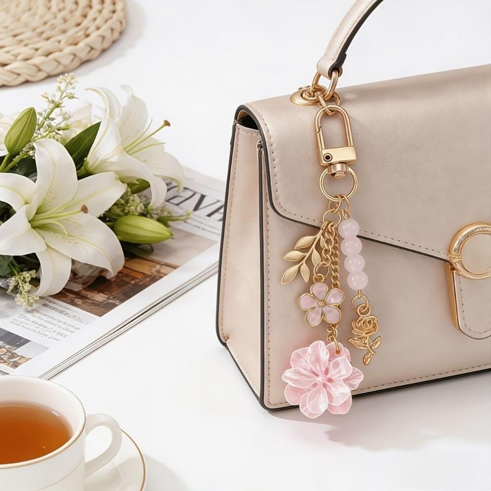 Metal Flower Keychain Beaded Sakura Key Chain Ornaments Cherry Blossom Pendant Bag Key Decor
