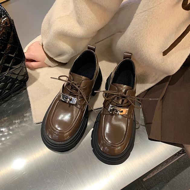 

Пятно второго волоса~ туфли на шнуровке, толстый каблук, толстая подошва, мокасины с замком «маффин», маленькие кожаные туфли 40