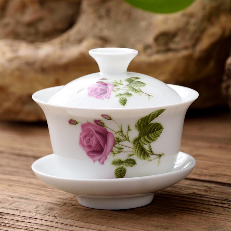 Blue and White Ceramic Gaiwan Tea Set: Small Tea Bowl & Tasting Cup with Concave Lid.