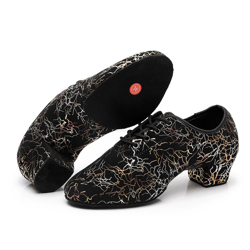 Comode Scarpe da Danza Latina - Tacco Basso per Donne e Tacco Medio per Uomini, Punta Chiusa, Perfette per Cha Cha & Danza Standard.