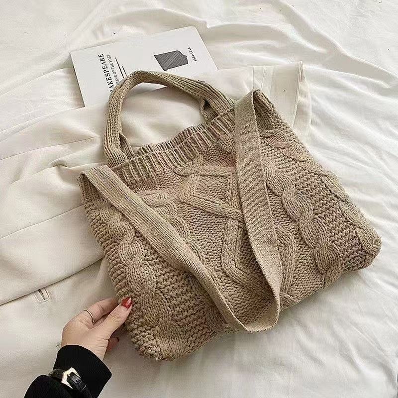 Large capacity tote bag woven bag summer shoulder bag women's hand-woven bag new holiday beach bag