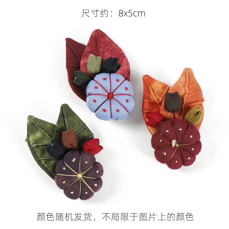 Original design handmade fabric embroidery brooch retro simple and elegant personality versatile corsage jacket bag accessories