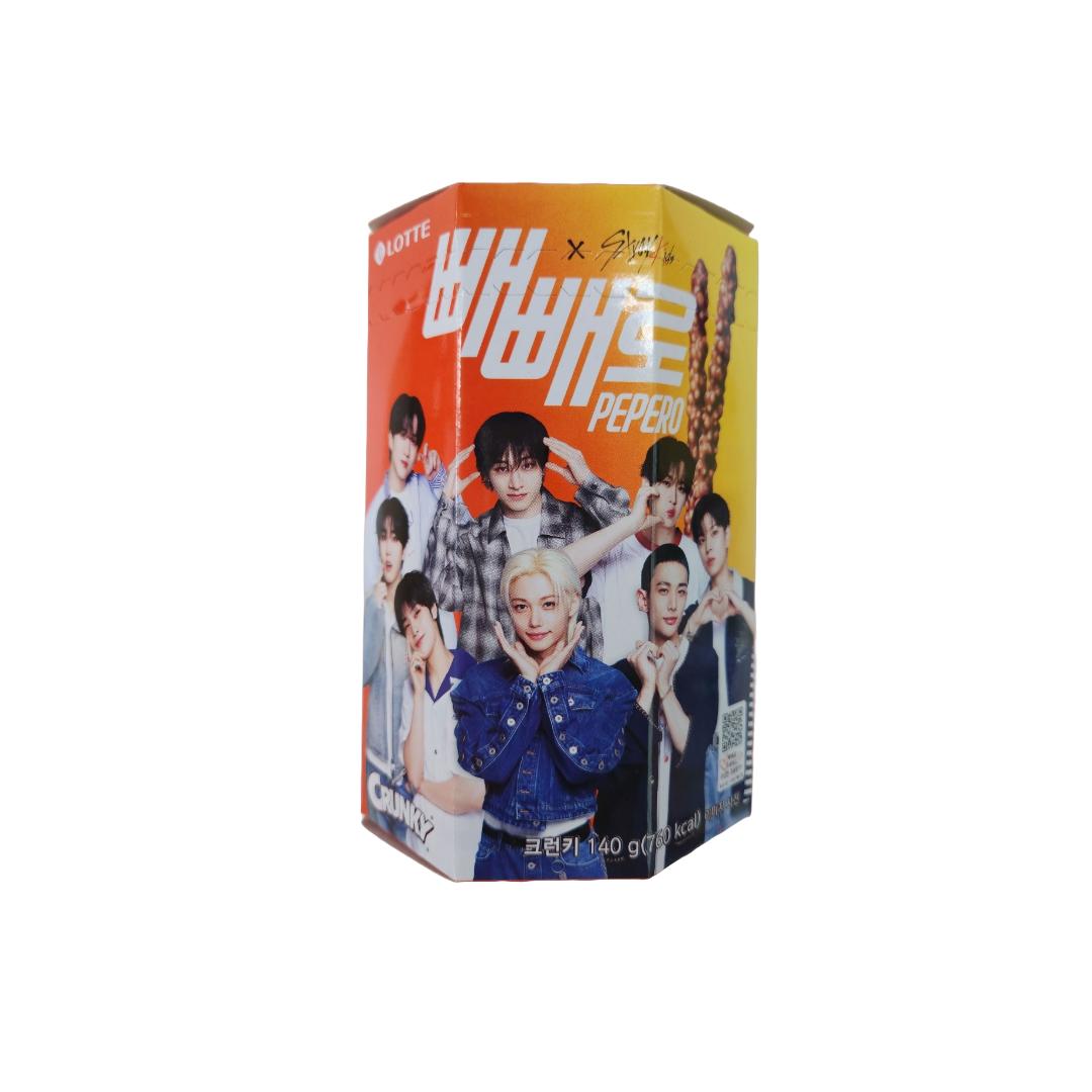 

LOTTE Pepero Оригінал / Біле печиво / Мигдаль / Кранкі / Шоколадне поле – Лімітована серія Stray Kids (7 варіантів)