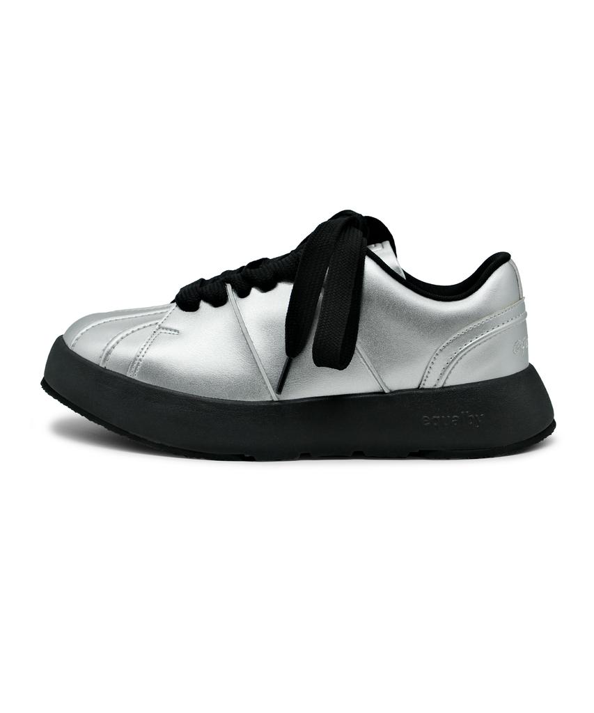 Equalby Madeleine / Silver
