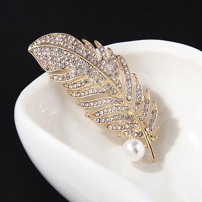 Crystal Feather Leaf Shaped Brooch Pearl Pin Badge Bag Decor Wedding Jewelry