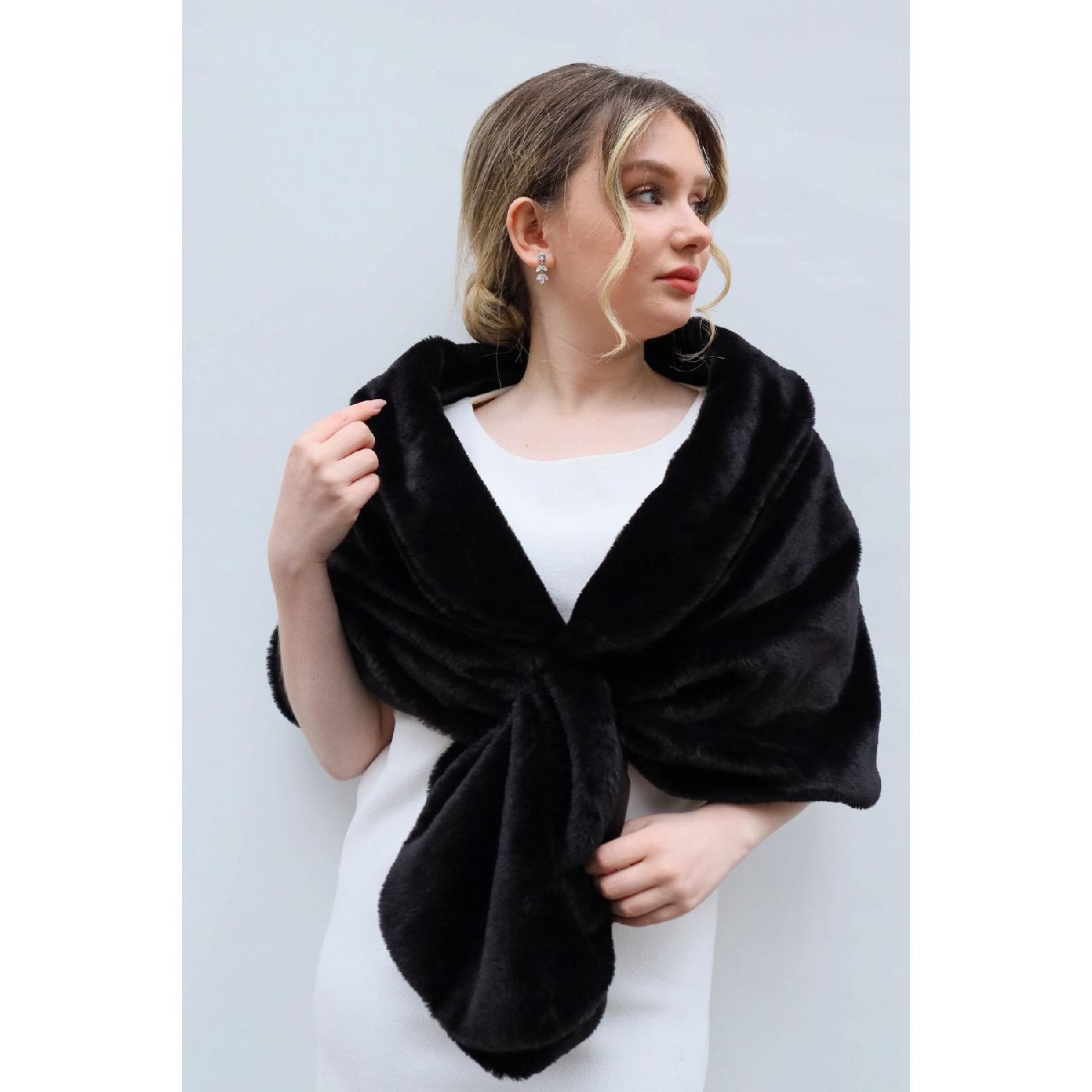 

Bridal Scarf, Jacket, Black Sleeveless, Gathered Cape S чорний