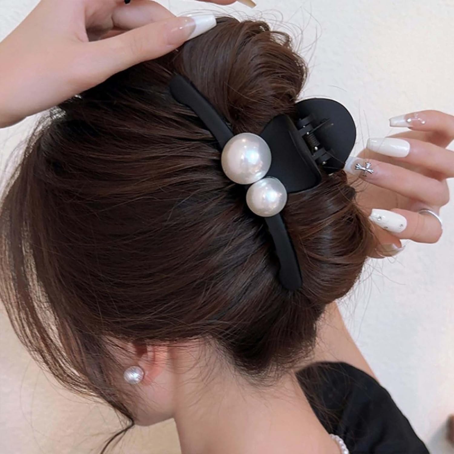 Pearl Claw Clips - Black Hair Bows - Pearl Bead Hair Clamps - Strong Hold Jaw Clip - Large Non Slip - Hair Clips for Thick & Long Hair - Fashion Hair
