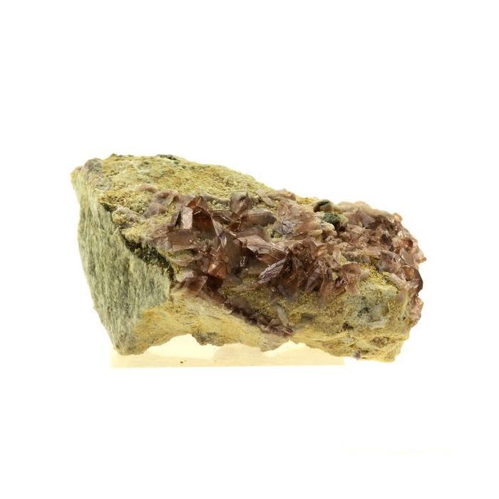 Pierres et Minéraux. Axinite. 214.0 ct. La Balme d'Auris, Bourg d'Oisans, Isère, France..