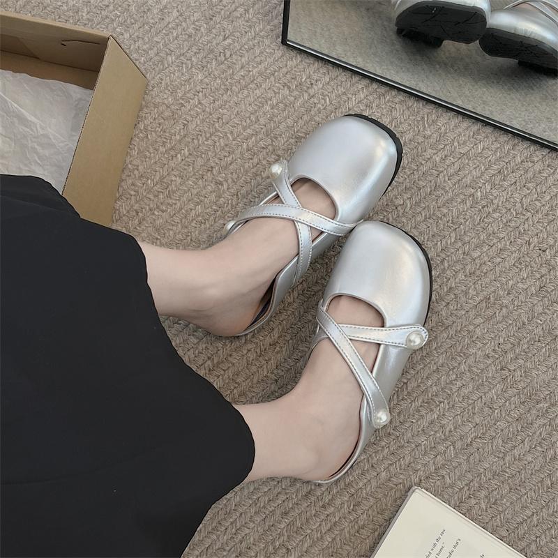 Fashion Flat Silver Half Slippers for Women Summer Fashion Pearls Slippers Outdoor Slides Mules Shoes Luxury Sexy Ladies Party Sandals