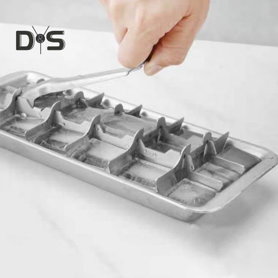 Eiswürfelschalen aus Edelstahl, Eiswürfelform mit 18 Schlitzen und leicht zu lösendem Griff, abnehmbarer Eisbereiter für Bars und Küchen