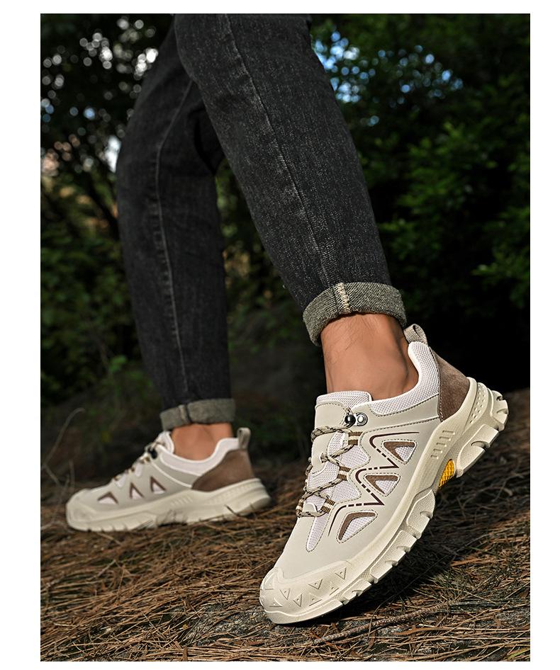 Men's Outdoor Hiking Shoes - Breathable, Wear-Resistant, Non-Slip, Lightweight for Autumn and Winter.