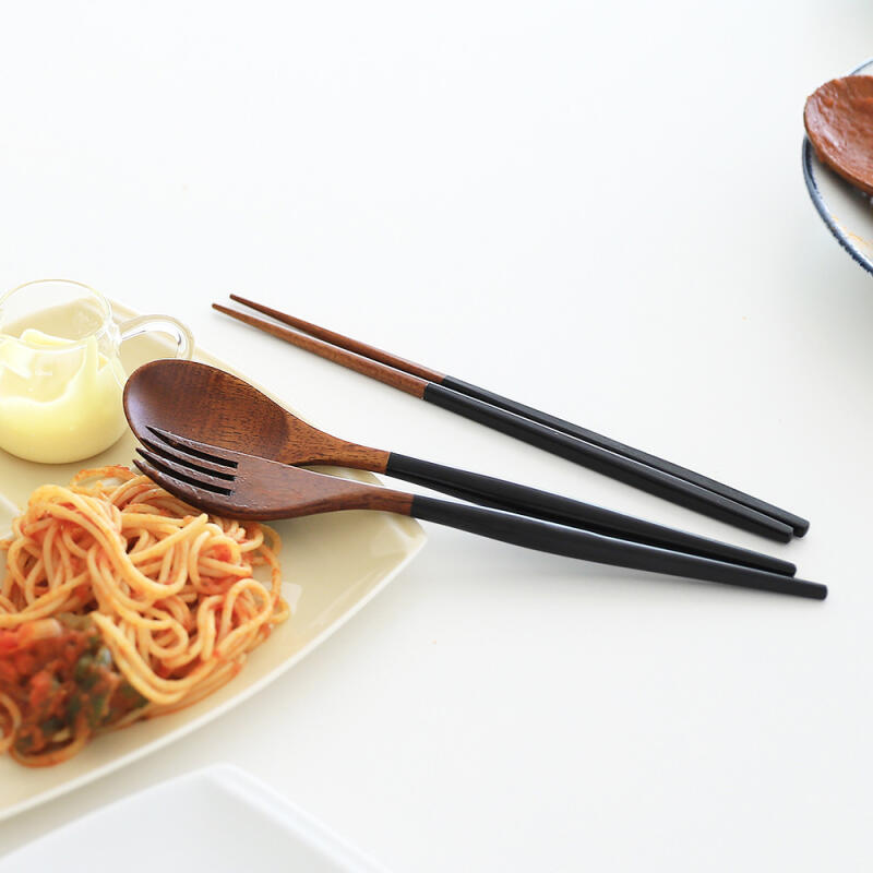 Natural Lacquer Fork (2 Colors)