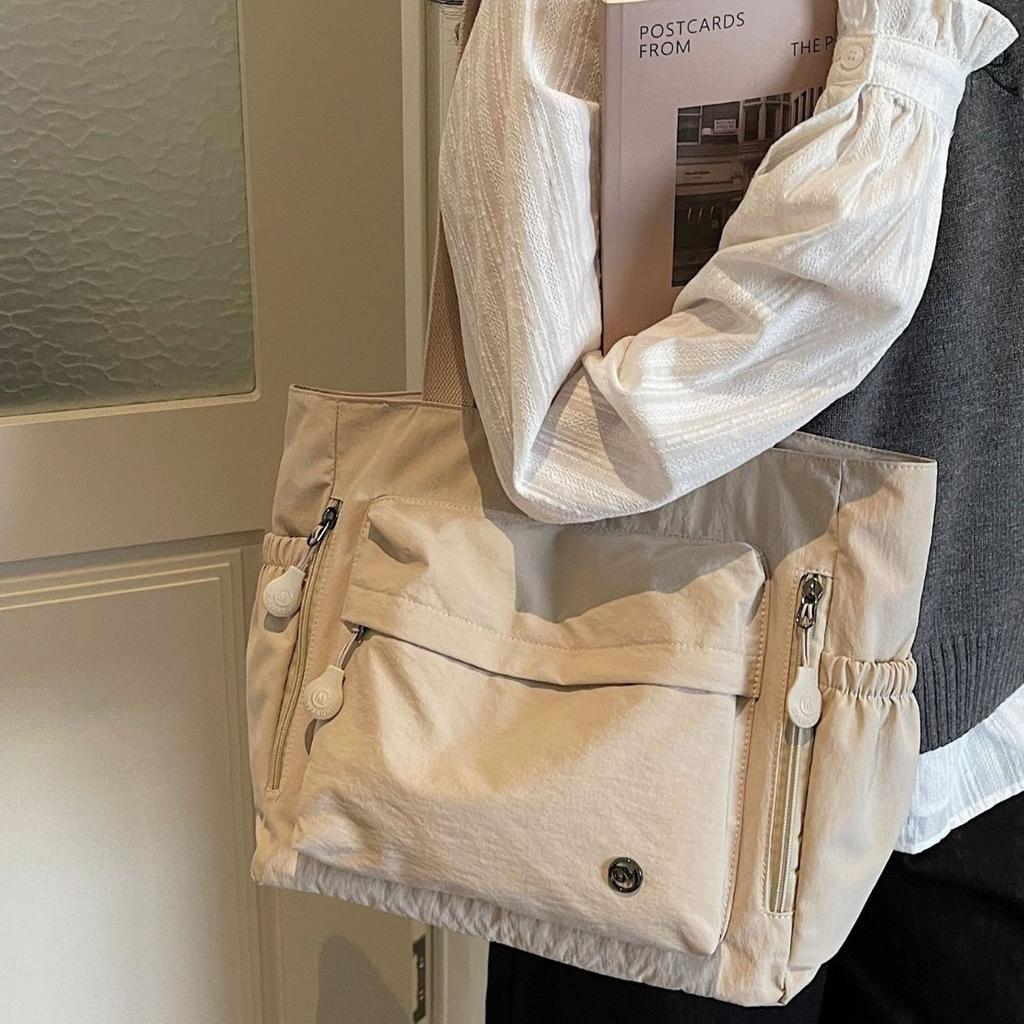 Lightweight Nylon Canvas Bag Women'S Large-Capacity Commuter Tote Bag Versatile Leisure Student Class Shoulder Tote Bag