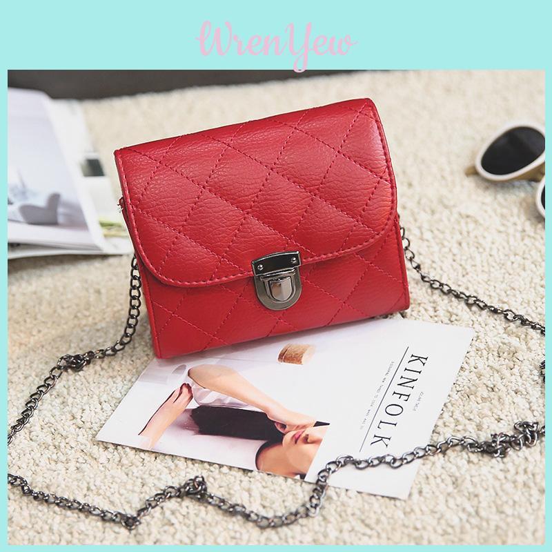 Elegant Pu Leather Female Hand Bags With Rivet Chain For Versatile Use