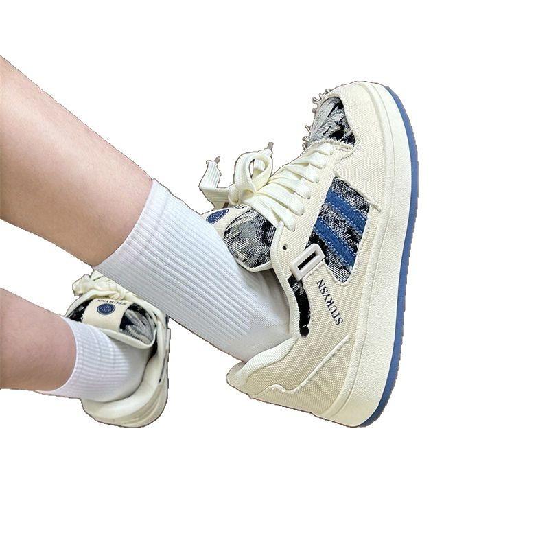 2025 Frühling und Herbst neue Retro Hongkong-Stil Brotschuhe Damenmode Trend vielseitige lässige Board-Schuhe Studenten Denim Canvas Schuhe
