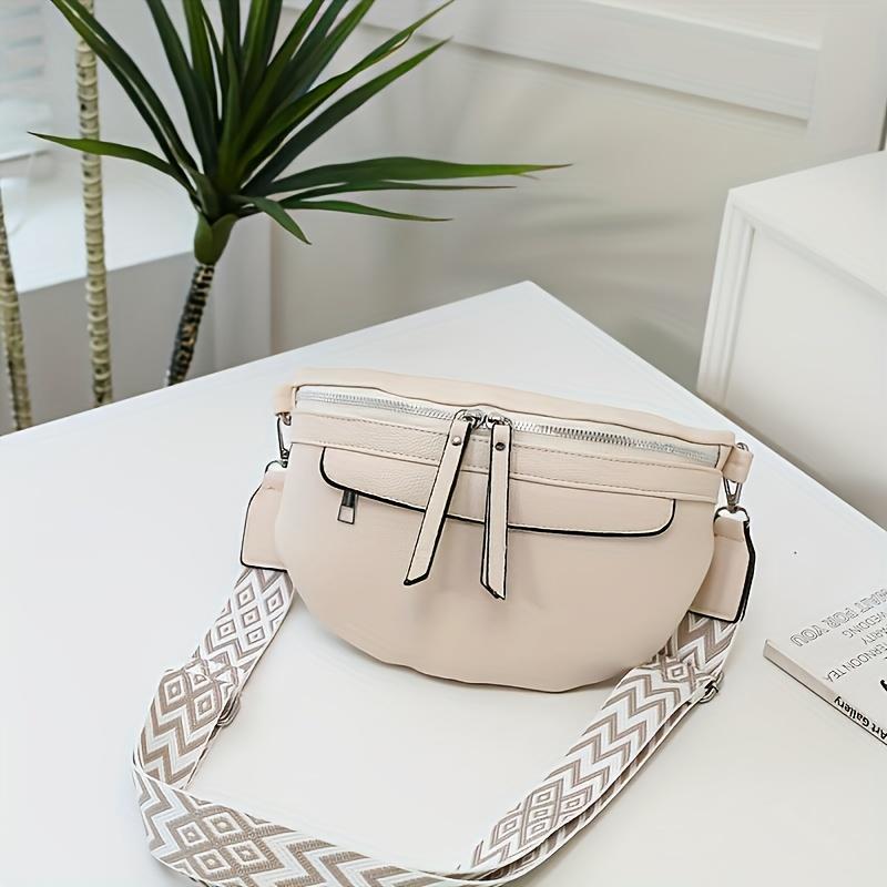 Women'S Stylish White Saddle Bag with Fringe Detail Casual Crossbody Chest & Waist Pack, Wide Strap Shoulder Bag, Trendy Fashion Accessory