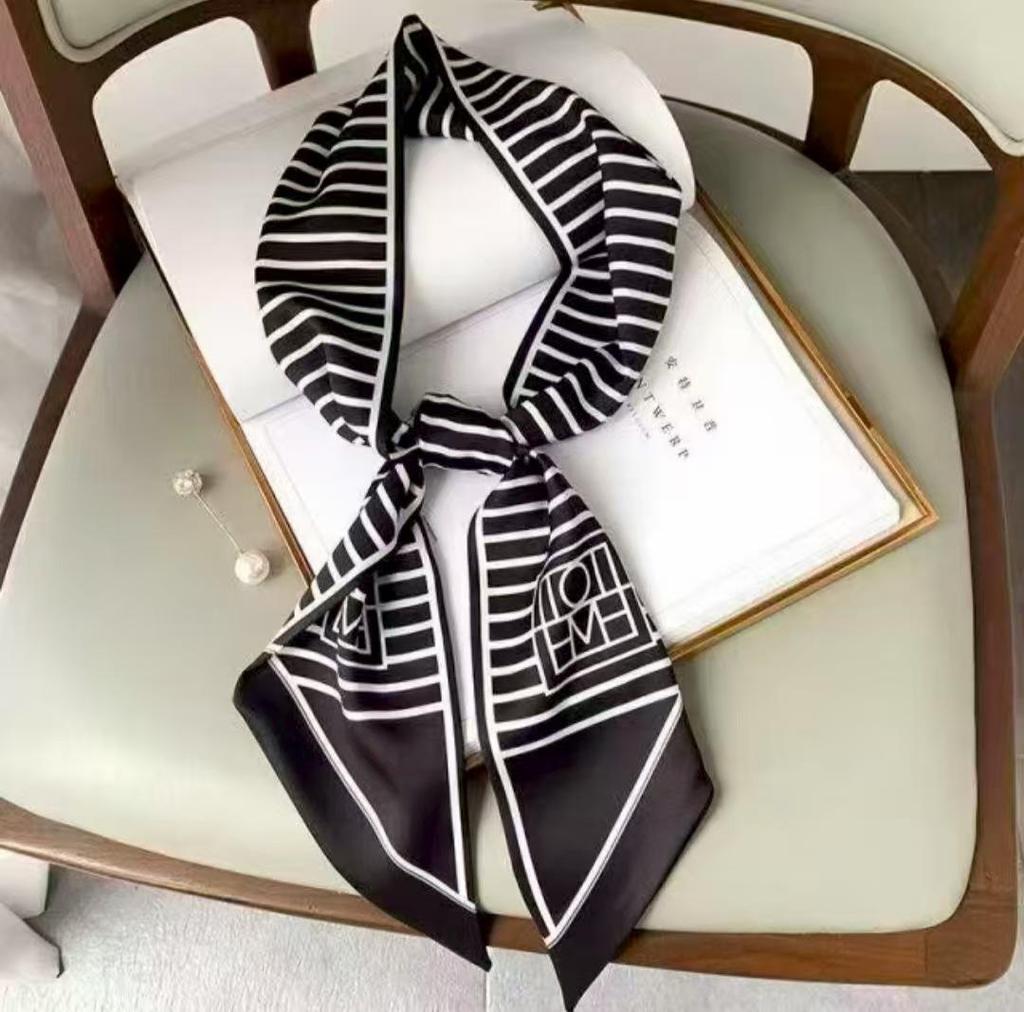 Classic Silk Feel Diagonal Scarf: Versatile Imitation Silk Neckerchief for Spring & Autumn