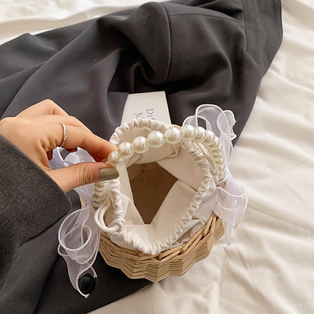 Small Flower Basket Pearl Handle Rattan Woven Flower Basket for Wedding Girl Home Decorations Picnic Garden 18cm