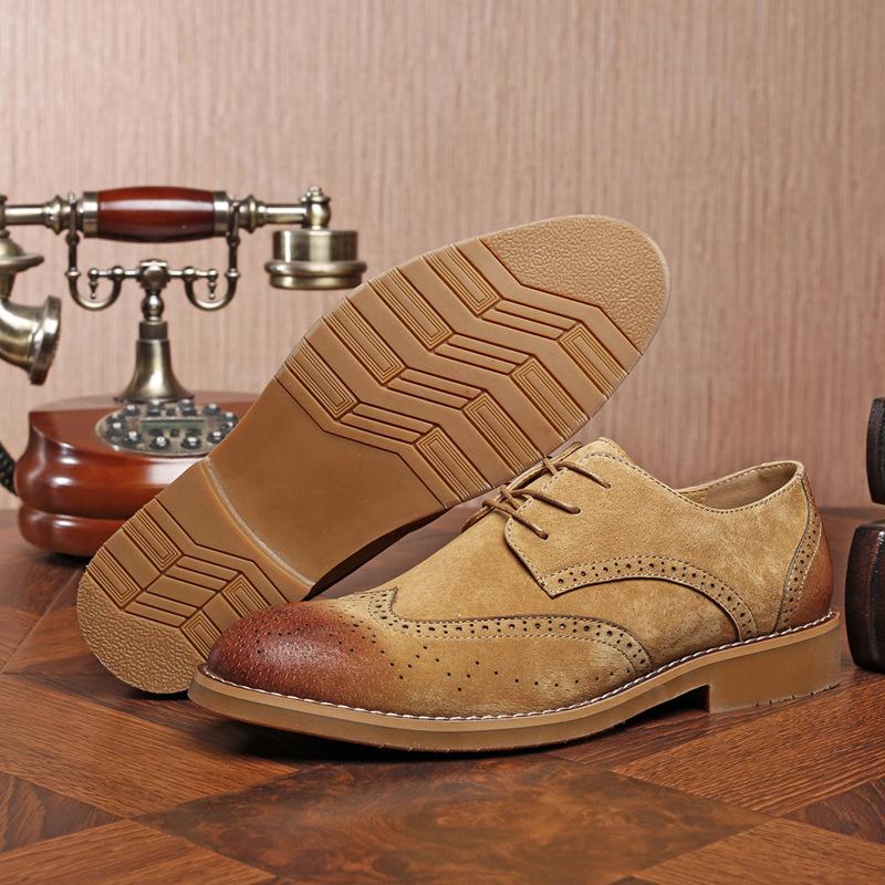 Mode mode luxe heren leren schoenen bruiloft Zakelijke kledingschoen voor jonge man Nachtclubs Gesneden schoenen ghn