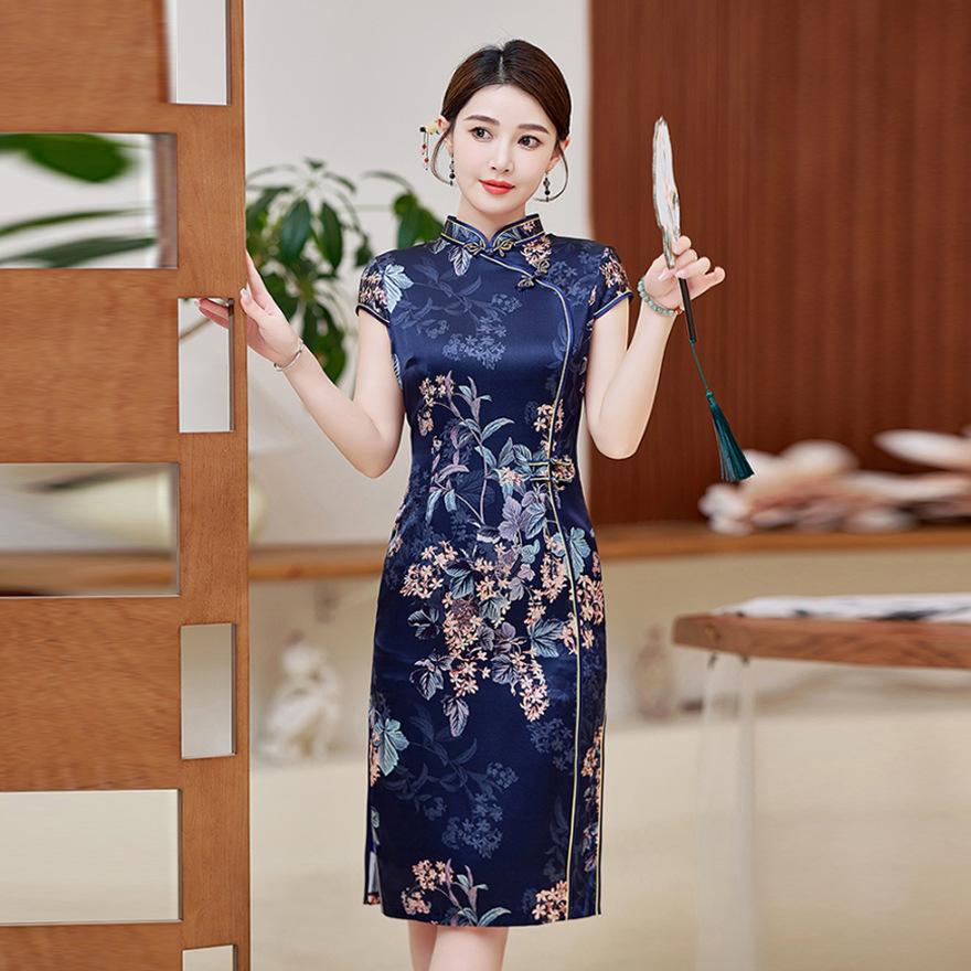 

Улучшенная версия красивого шелкового платья ципао с чувством дизайна, летняя новинка, маленькая ретро-юбка из шелка-тутового шелкопряда с принтом 3XL