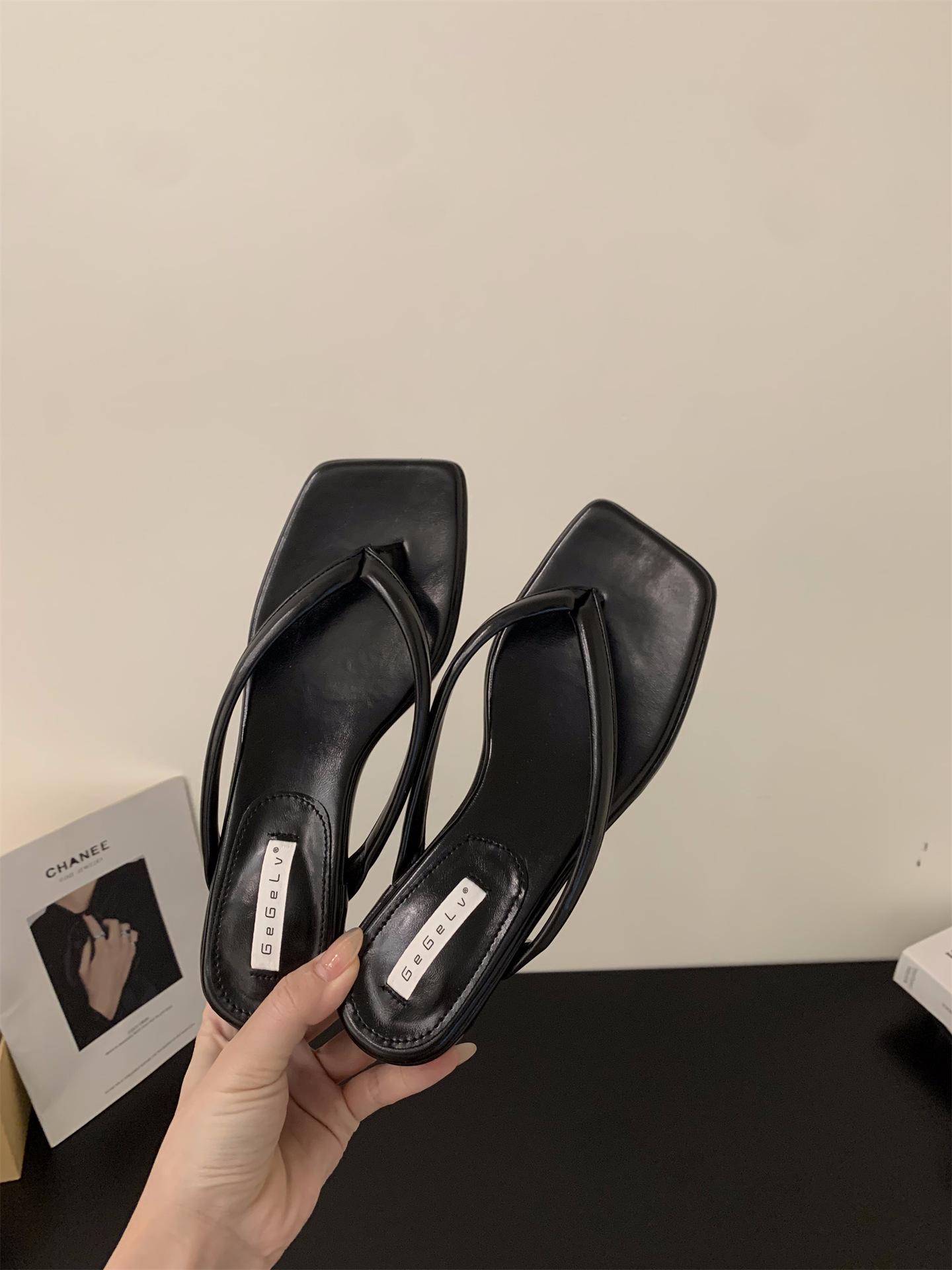 

Туфли-шлепанцы на грубом каблуке серебристого цвета, женская обувь, новинка 2024 года, французские маленькие босоножки, босоножки с носками 39 чёрный