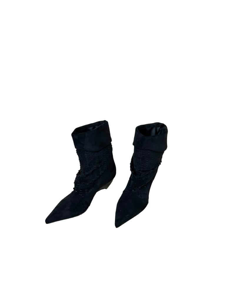 New conical heel pleated stacking boots women's hollow medium tube wide tube pointed fashion boots