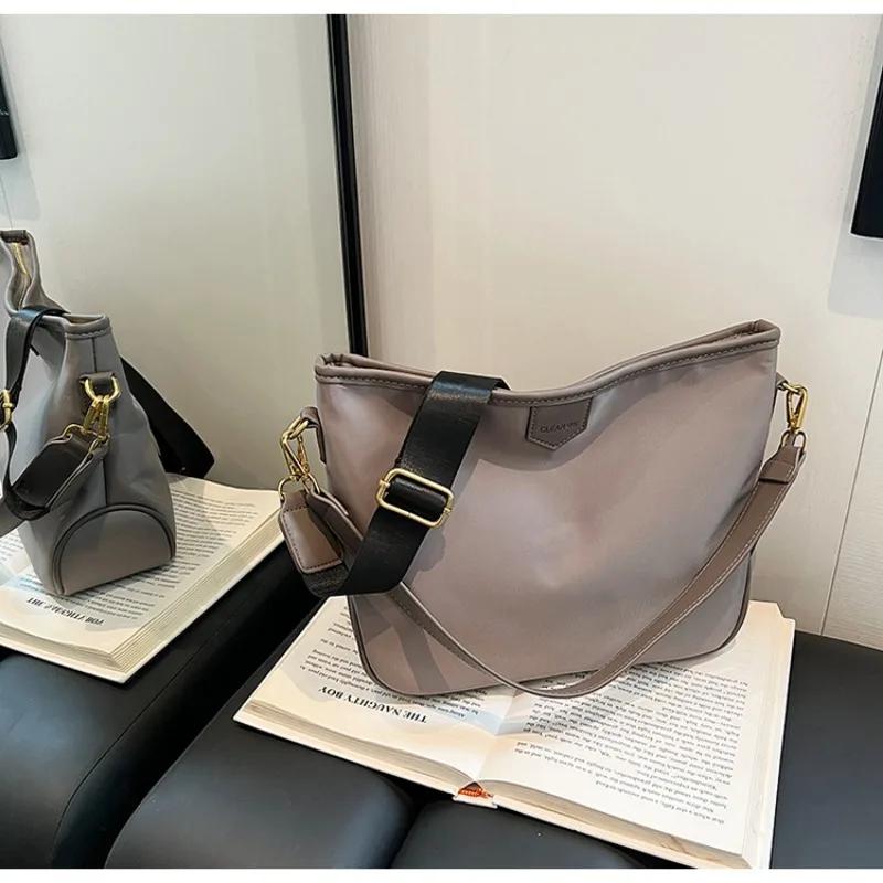 Nähgarn Nylon Damen Henkeltaschen Reißverschluss Pendeln Hohe Qualität Schultertaschen für Frauen