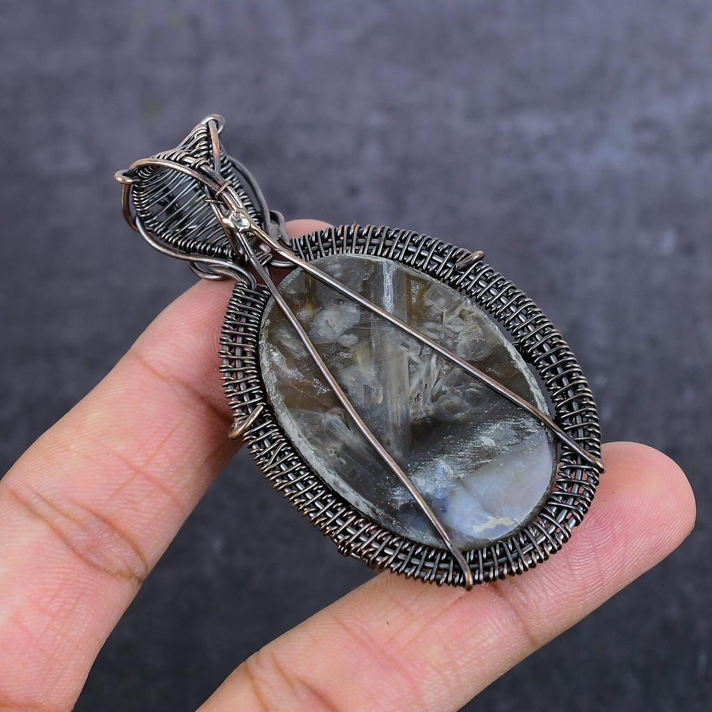 Naturlig Röragat Ädelsten Handgjord Koppartrådsinlindad Smyckeshänge 2,96" Q5J43