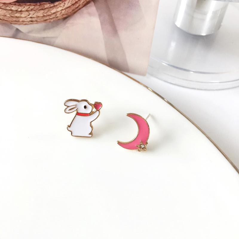 New Fashion Moon Rabbit Pearl Small Stud Earrings for Women Cute Animal Cat Moon Asymmetrical Earring Party Jewelry Gifts