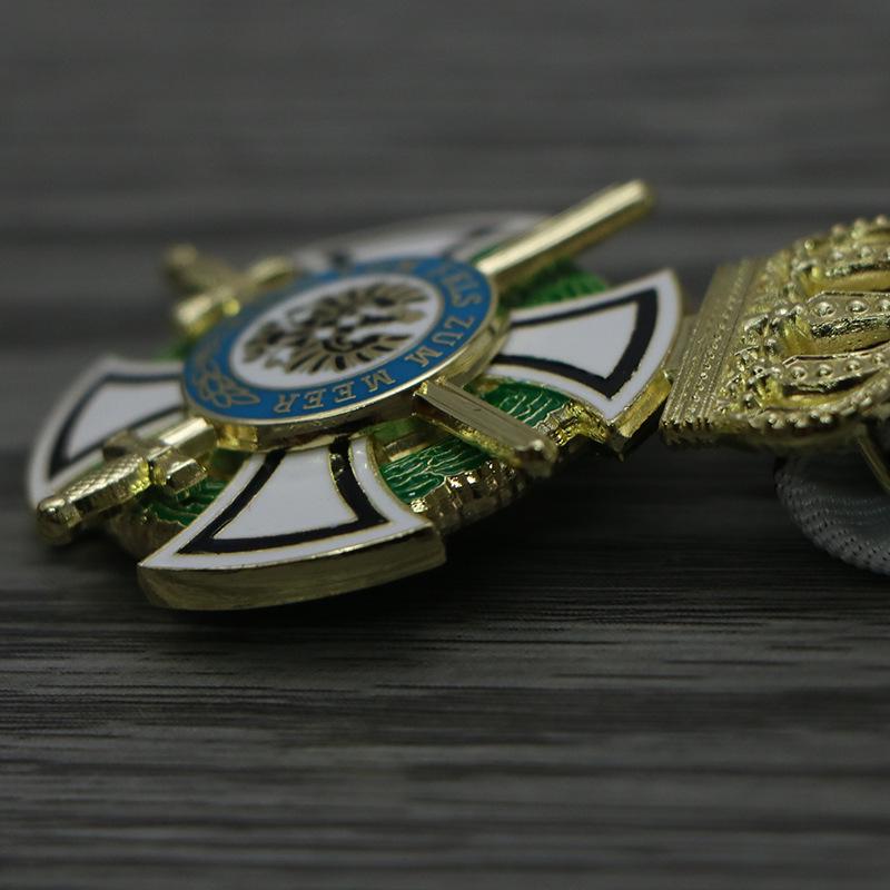 Prussian Knight's Class Order Hohenzollern Double Swords Badge - Film & TV Prop