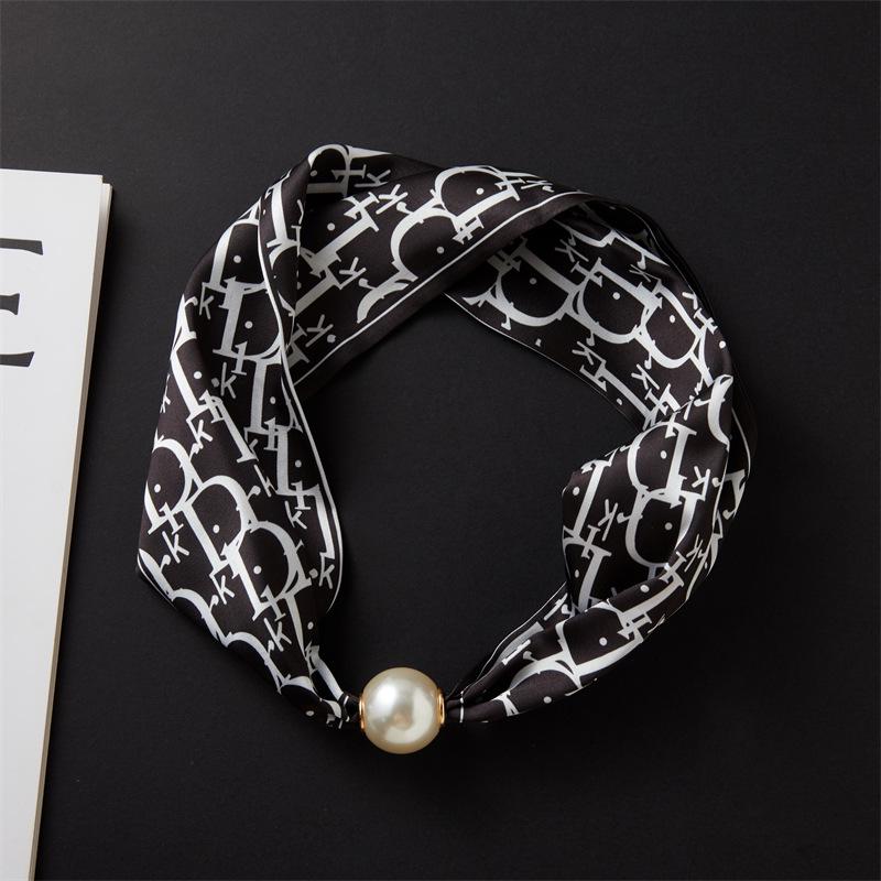 Magnetic Buckle Pearl Necklace with Silk Scarf – Fashionable, Versatile Spring/Summer Accessory for Women