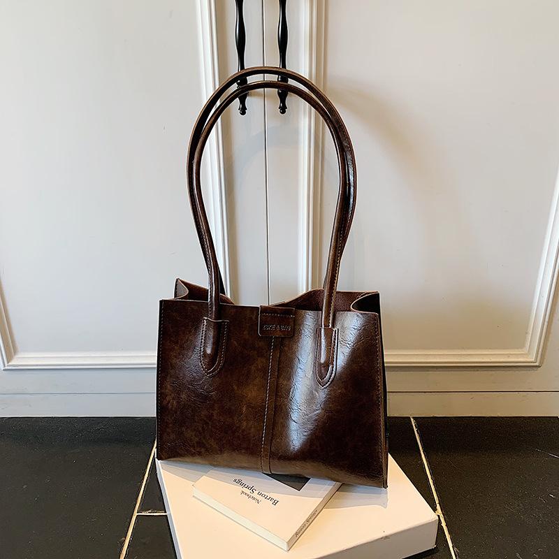 Large-capacity Bag Women's Autumn and Winter Versatile 2025 New Casual Shoulder Bag Texture Mother and Child Commuter Tote Bag