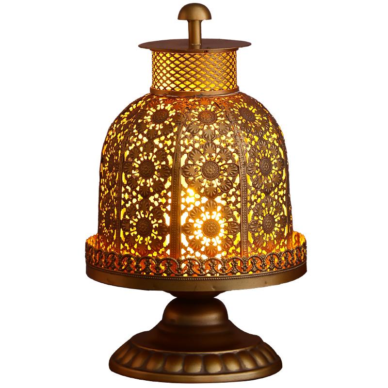 Vintage Iron Candle Holder Decor Tabletop Copper Lantern with Electronic Candle for Dining Room Thai Spa Retro Home Decor
