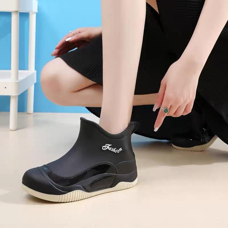 Damen Gummistiefel Outdoor Rutschfest Wasserdicht Gartenarbeit Überschuhe Plüsch Warm Winter Regenstiefel für Damen Botas Lluvia