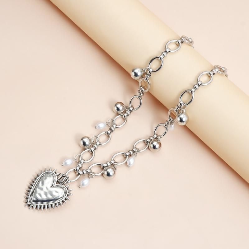 Distressed Heart Shaped Thorn Pendant Necklace With Imitation Pearls Adjustable Clavicle Chain Gift For Her