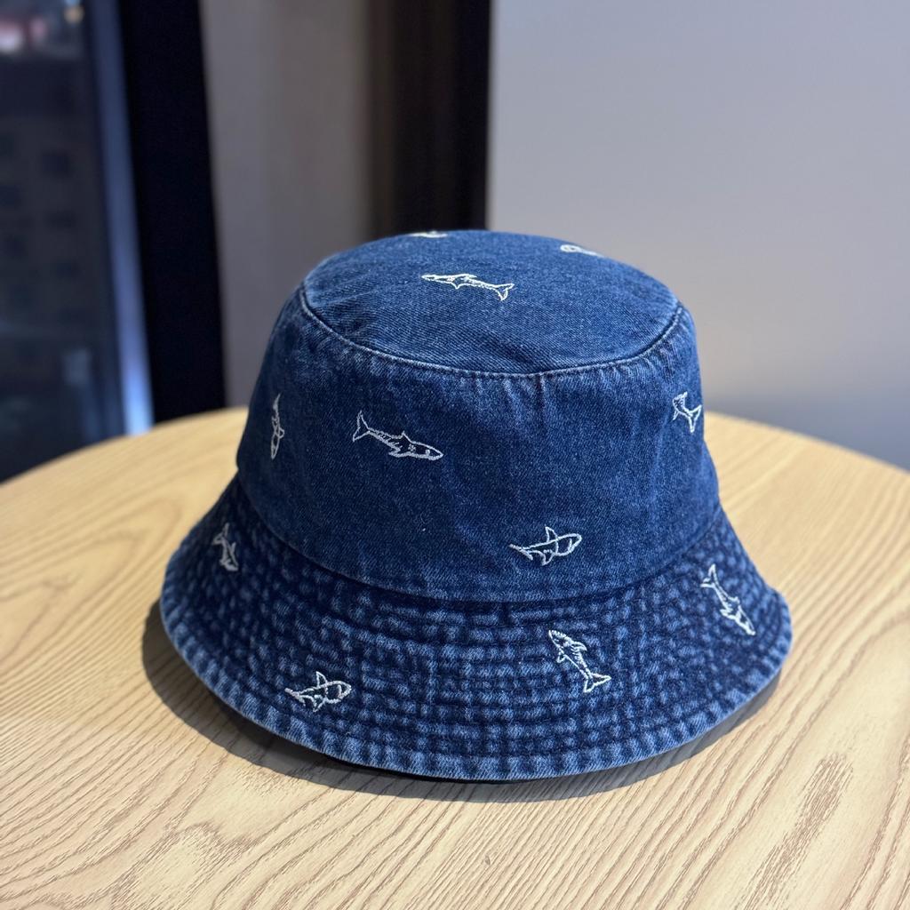 2026New trendy denim bucket hat for women, spring and autumn, washed vintage with letter embroidery, versatile outdoor sun protection hat