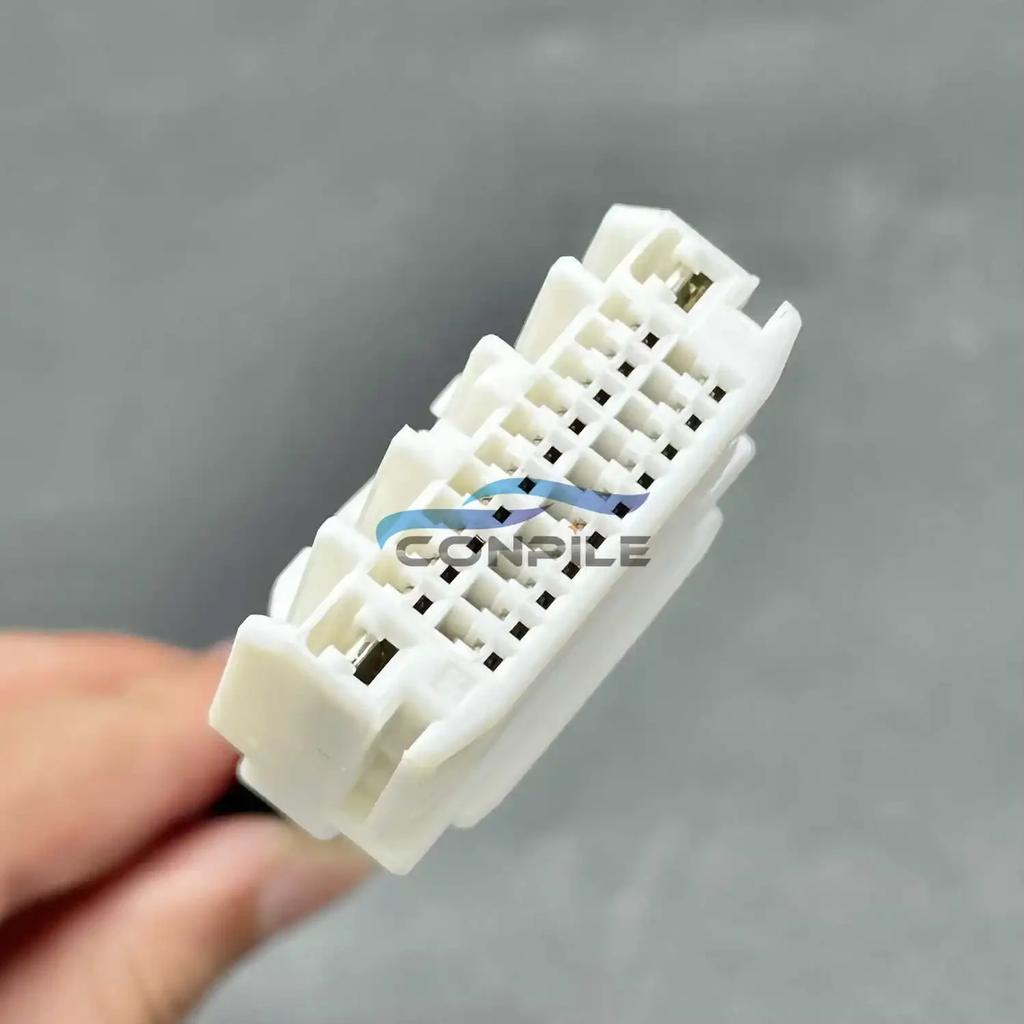 1pc for JEEP Chrysler Dodge Grand Cherokee compass power amplifier plug CD player tail cable
