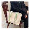 Bag women's large-capacity 2025 new college student class shoulder bag niche tote bag commuter bag