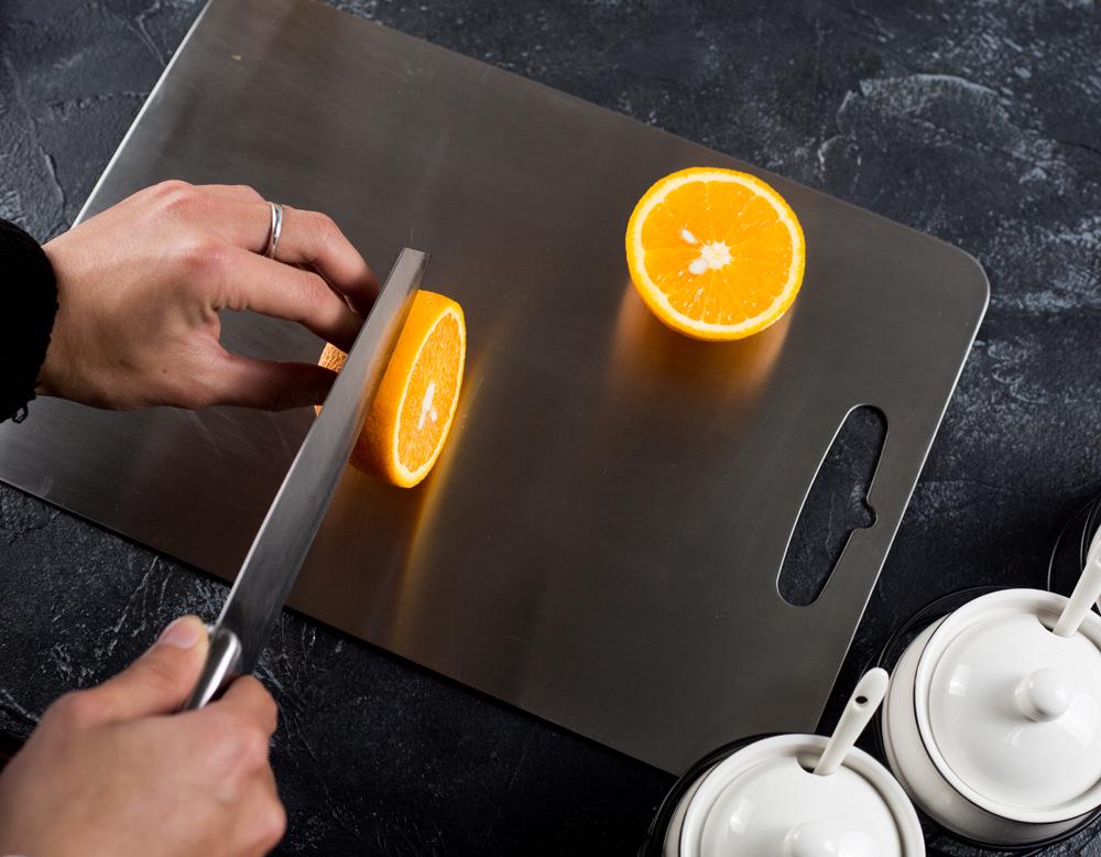 Planche à découper antibactérienne en titane et acier inoxydable - Résistante aux moisissures, planche à découper de cuisine de qualité médicale.