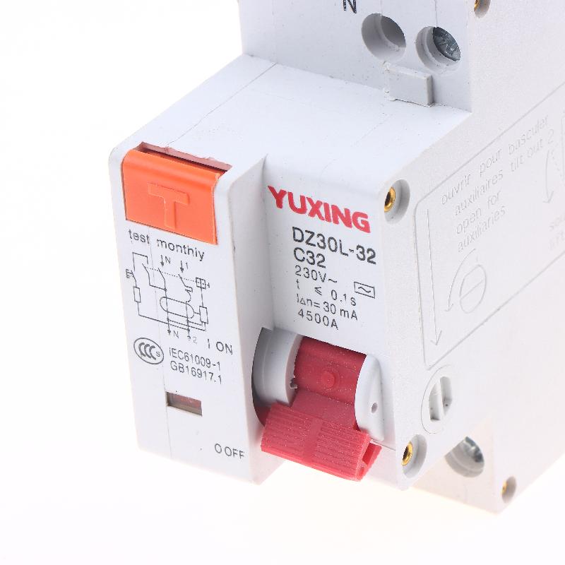DZ30LE Residual Current Circuit Breaker 230V 1P+N Residual Circuit Breaker With Over And Short Current Leakage Protection RCBO M