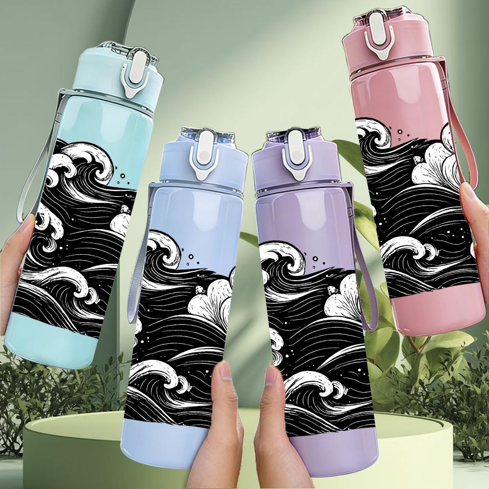 1PC Black White Ocean Wave Art Print 750ml Color Plastic Sports Water Bottle Leakproof Flip Straw Lid Suitable for Sports Office Home Use