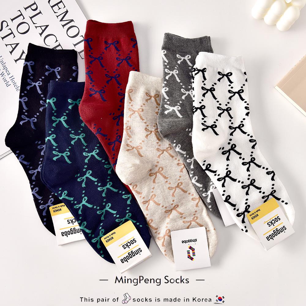 

Korean Autumn 2024 Cute Bowknot Ballet-Style Mid-Calf Cotton Socks чорний
