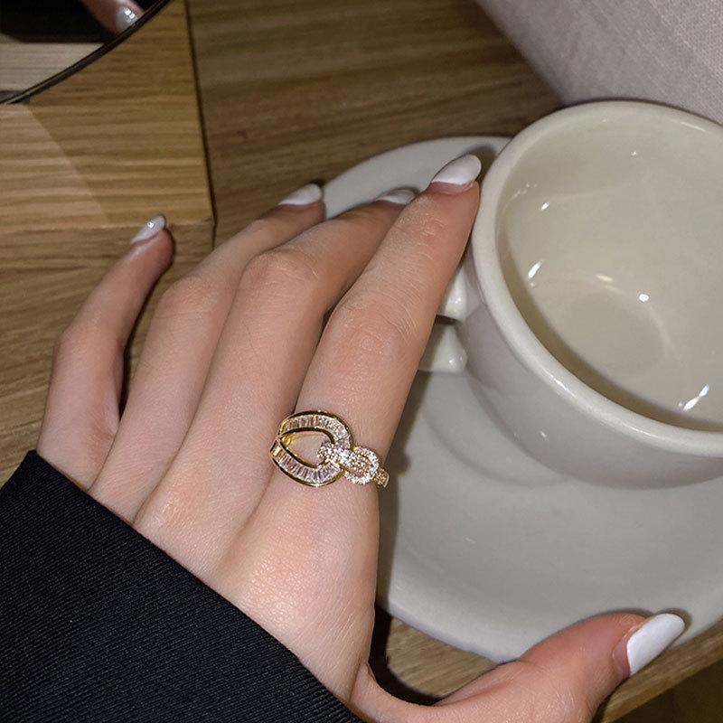 Rhinestone Dazzling Decorated Horseshoe Buckle Ring For Womens Fashion Statement