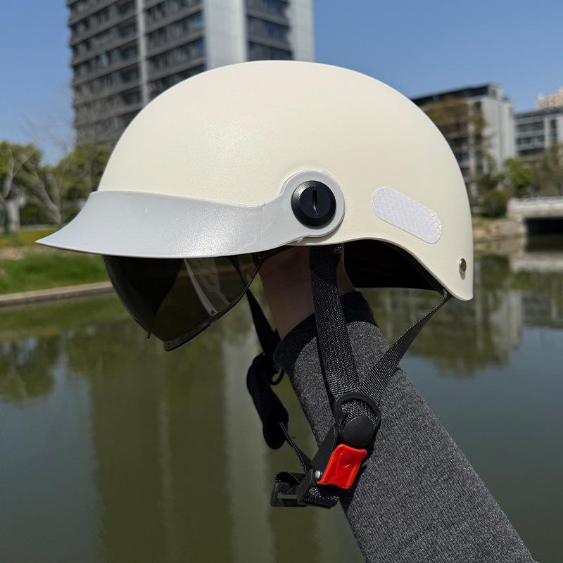 3C Certified Retro Summer Helmet – Lightweight, Breathable, All-Season Half Helmet for Men and Women